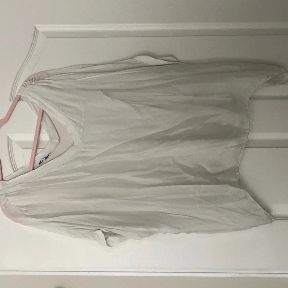 Too small - Picture 1 of 1